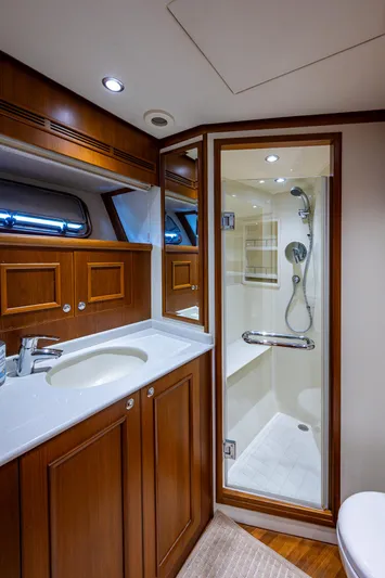 Venture Yacht Photos Pics 