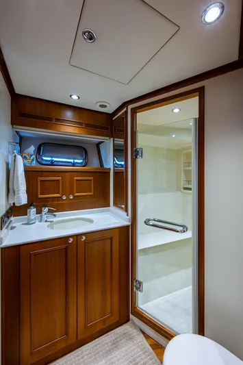 Venture Yacht Photos Pics 