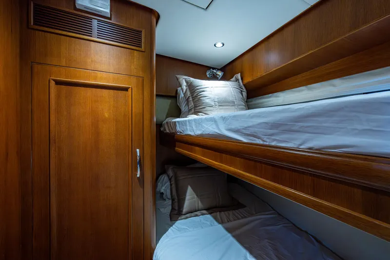 Venture Yacht Photos Pics 