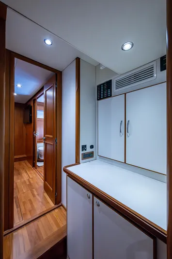 Venture Yacht Photos Pics 