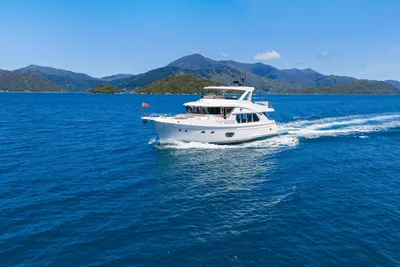 Selene 60 Ocean Explorer