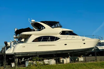 Meridian 580 Pilothouse