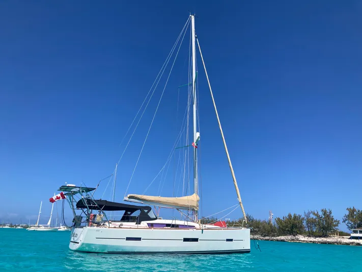 CaffÉ Latte Yacht Photos Pics 