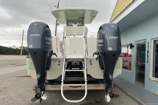  Yacht Photos Pics 2023 World Cat 280 CC-X boat with dual Yamaha 200 engines, rear view.