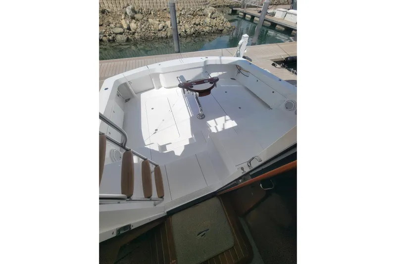  Yacht Photos Pics 2012 Viking 64c boat cockpit with seating and fishing chair.