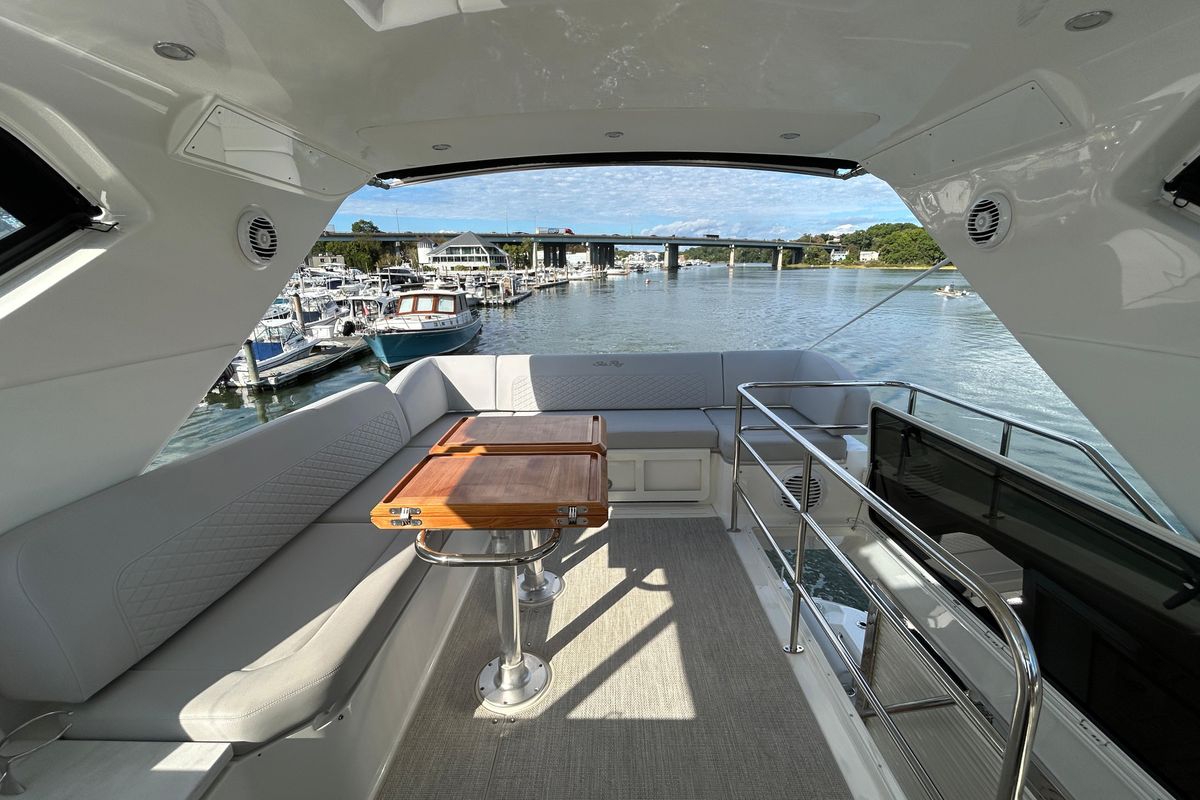 2018 Sea Ray 52 
