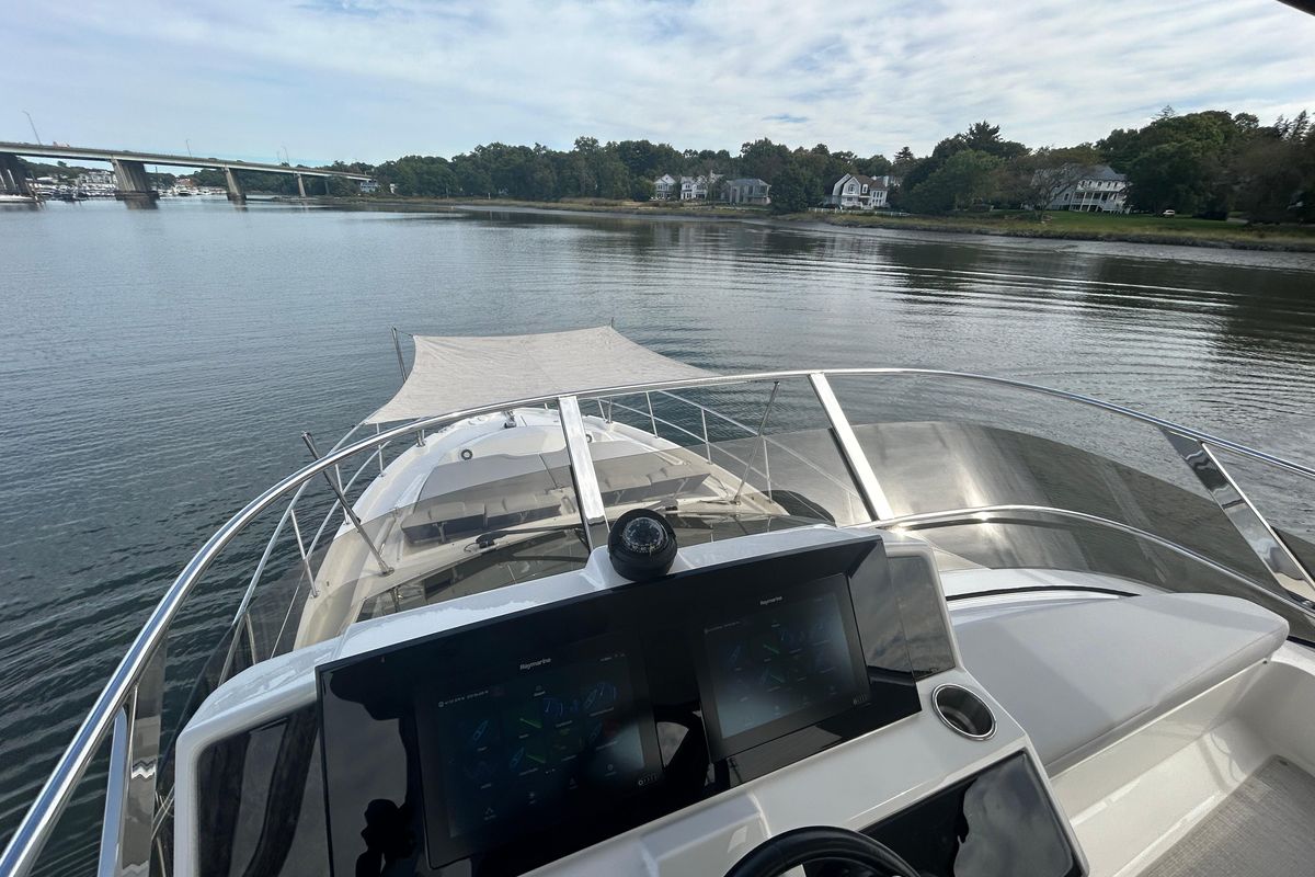 2018 Sea Ray 52 