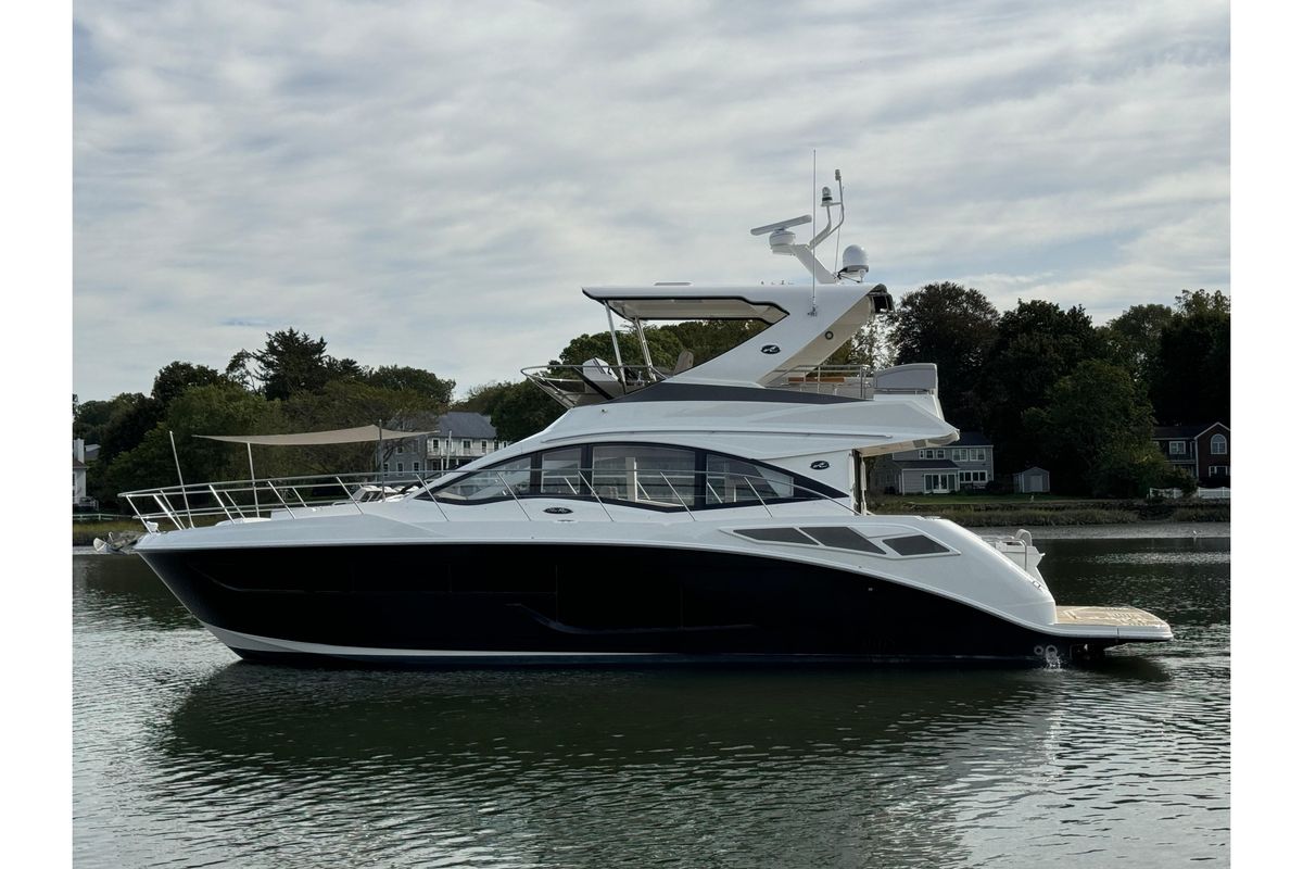 2018 Sea Ray 52 