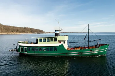 1868 Houseboat HOUSEBOAT