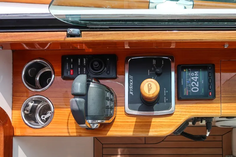 Bristol Yacht Photos Pics Hinckley Picnic Boat 37 MKIII 2015 dashboard with controls and navigation display.