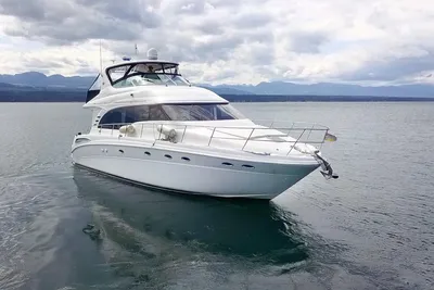 Sea Ray 540 Cockpit Motor Yacht