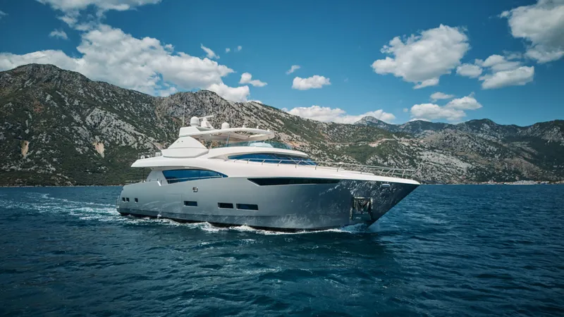 Big Rubber Duck Yacht Photos Pics 