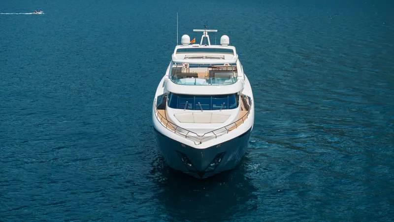 Big Rubber Duck Yacht Photos Pics 