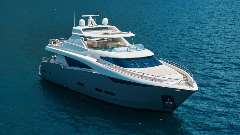 Big Rubber Duck Yacht Photos Pics 