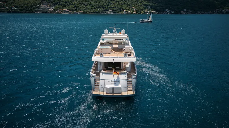 Big Rubber Duck Yacht Photos Pics 