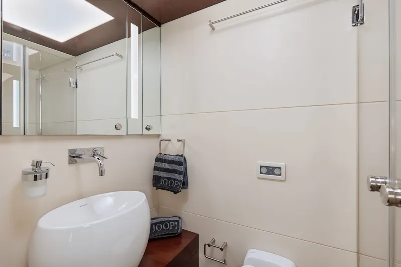 Big Rubber Duck Yacht Photos Pics 