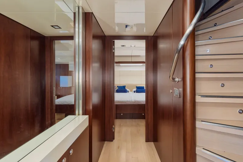 Big Rubber Duck Yacht Photos Pics 