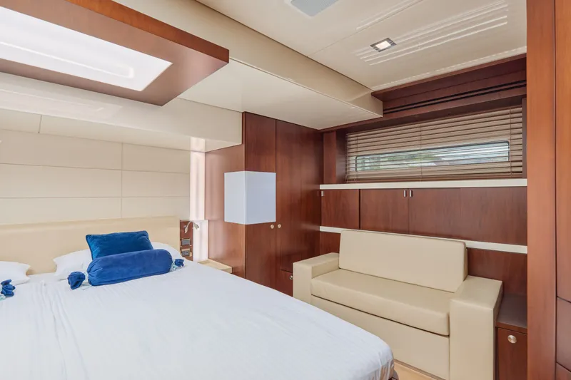 Big Rubber Duck Yacht Photos Pics 