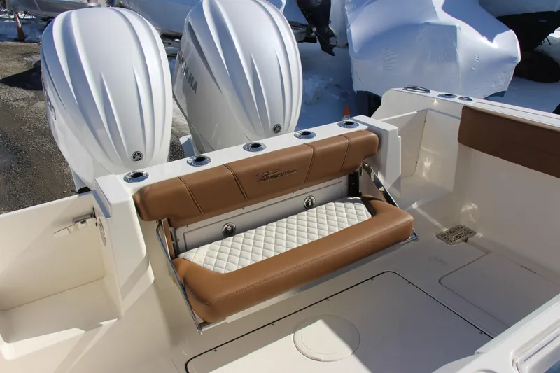  Yacht Photos Pics 2026 Pioneer 270 Pelagic boat with dual engines and cushioned seating.