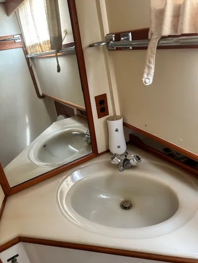 Harper Gray Yacht Photos Pics 