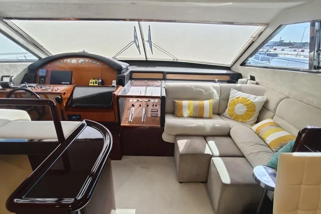 2002 Ferretti Yachts 72 