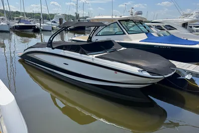 Sea Ray 290 Sundeck