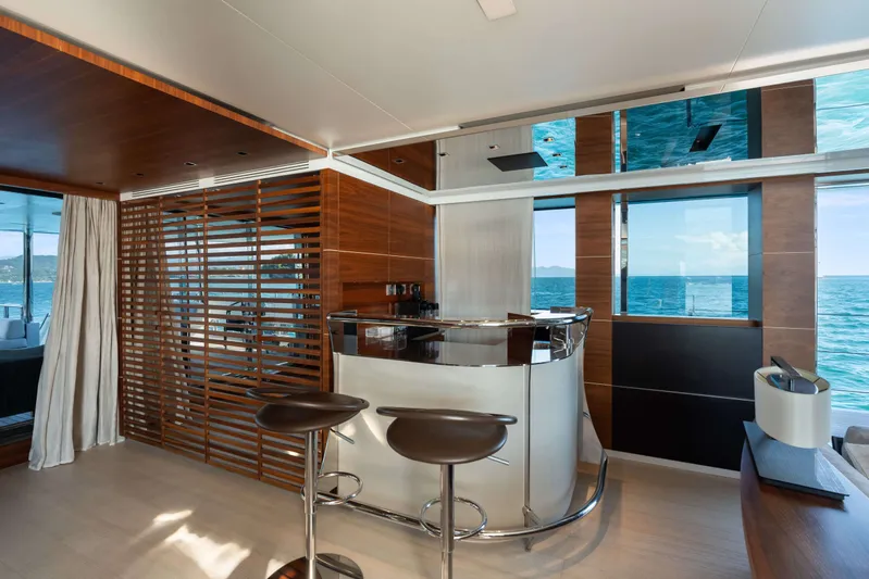 40 Alloy Yacht Photos Pics 