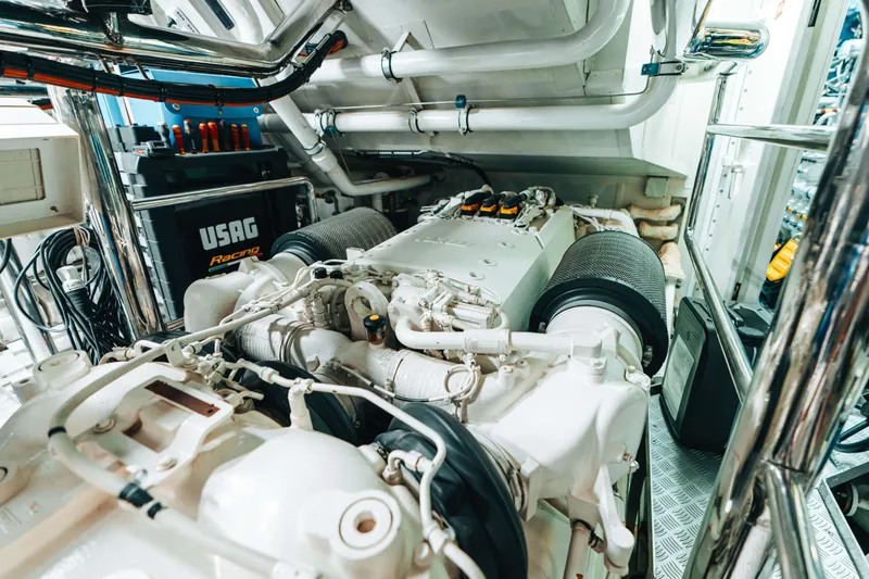 40 Alloy Yacht Photos Pics 