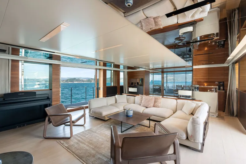 40 Alloy Yacht Photos Pics 