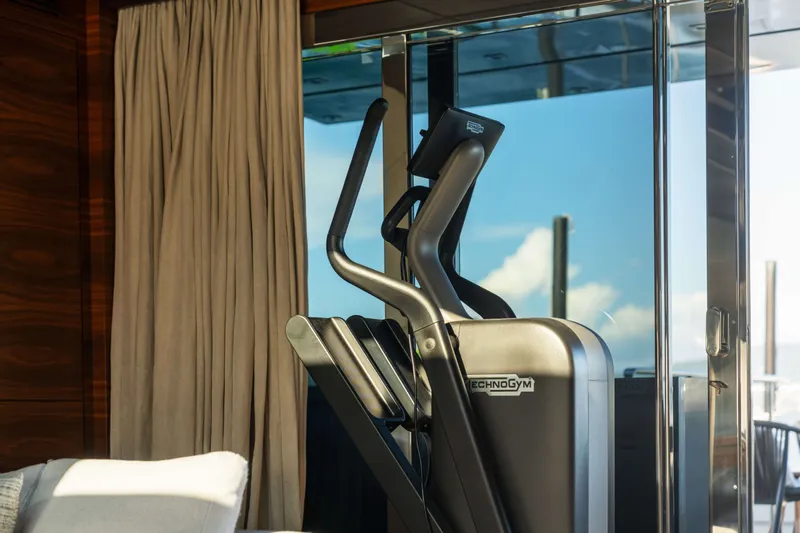 40 Alloy Yacht Photos Pics 