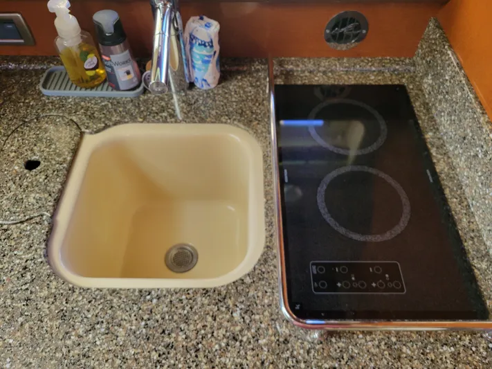 Kon Tiki Yacht Photos Pics 