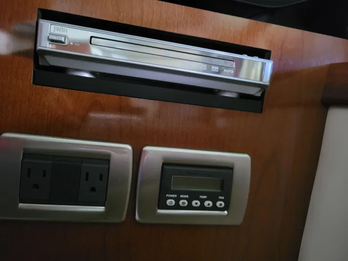 Kon Tiki Yacht Photos Pics 