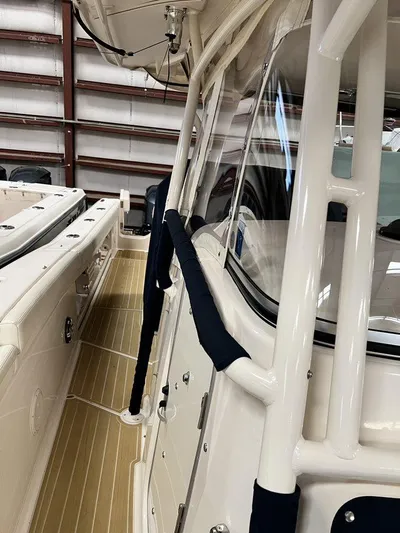  Yacht Photos Pics 2018 Grady-White Canyon 336 boat interior with sleek design and sturdy handrails.