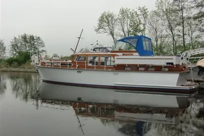 1981 Super Van Craft 15.70