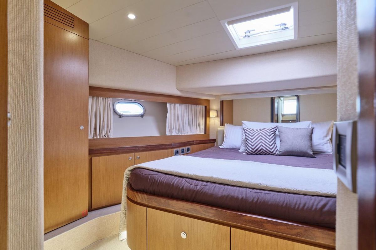 2008 Ferretti Yachts 69 