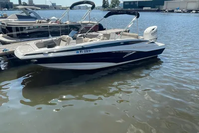Crownline Eclipse E205 XS