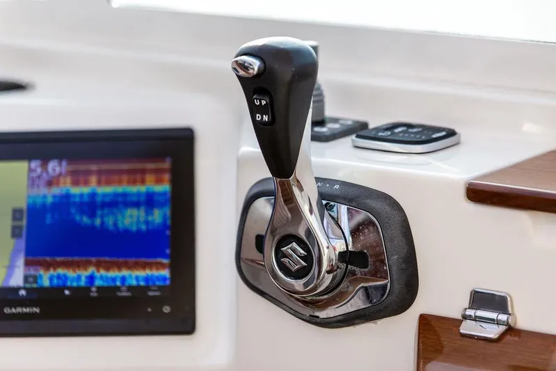 Given To Fly Yacht Photos Pics Throttle control and display on 2021 Hunt Yachts Harrier 26 boat dashboard.