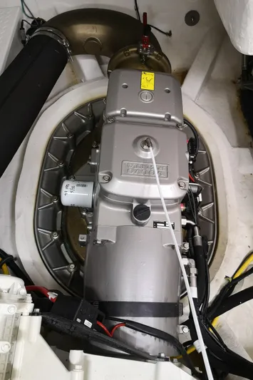  Yacht Photos Pics Starboard Pod