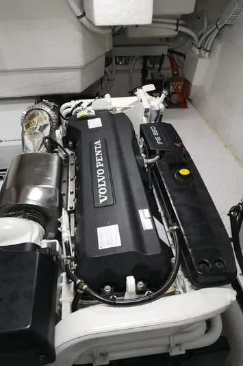  Yacht Photos Pics Port Engine