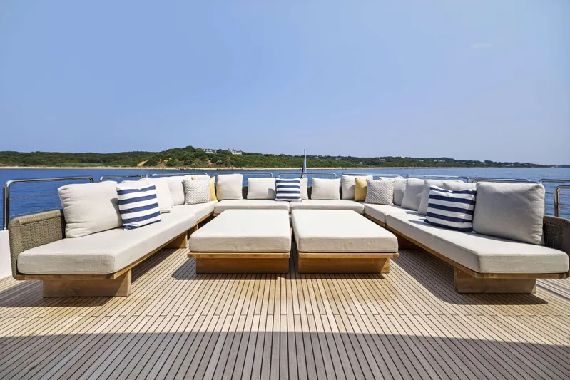 Rock Stars Yacht Photos Pics 