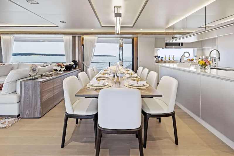 Rock Stars Yacht Photos Pics 