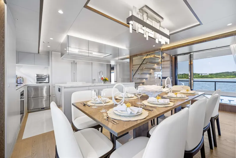 Rock Stars Yacht Photos Pics 