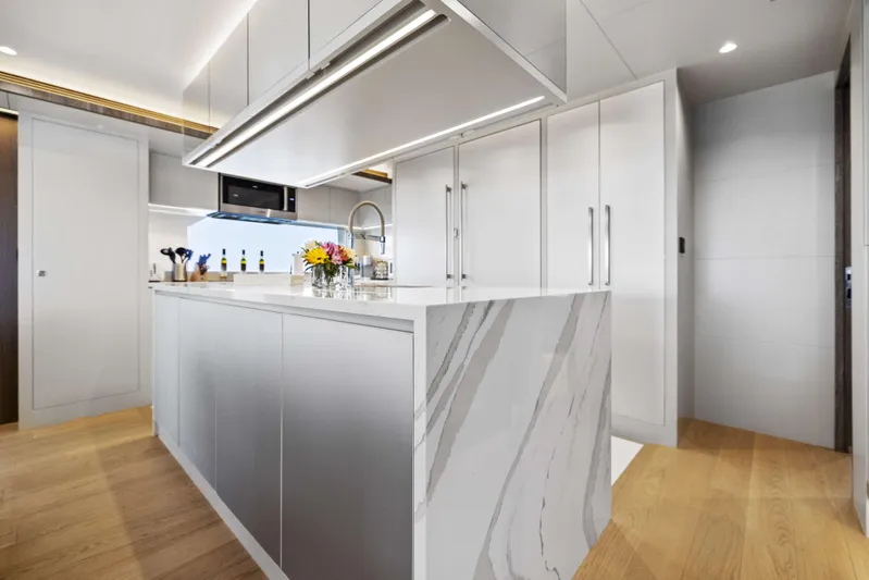 Rock Stars Yacht Photos Pics 