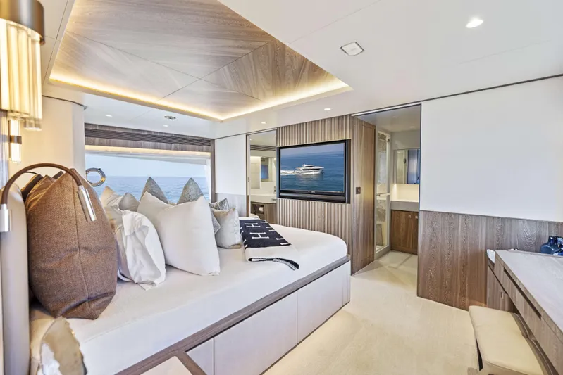 Rock Stars Yacht Photos Pics 