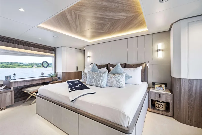 Rock Stars Yacht Photos Pics 