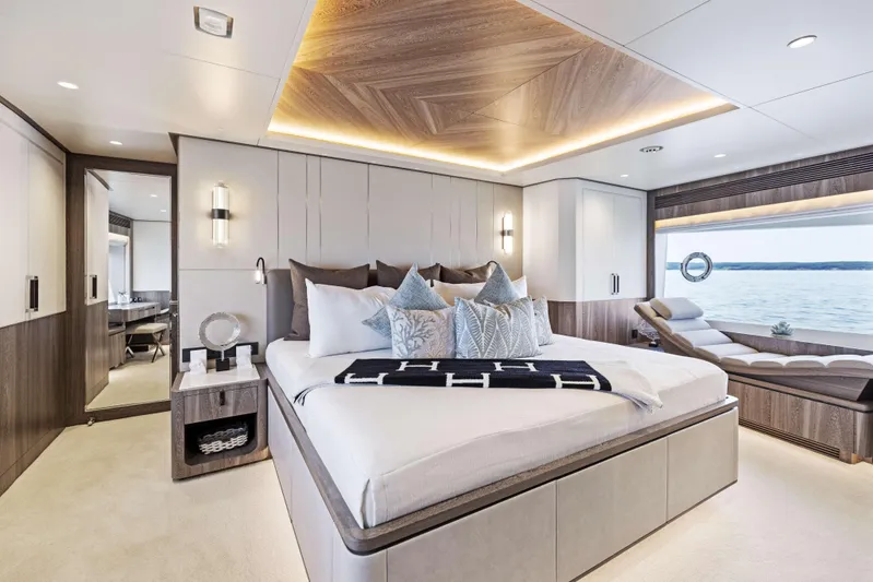 Rock Stars Yacht Photos Pics 