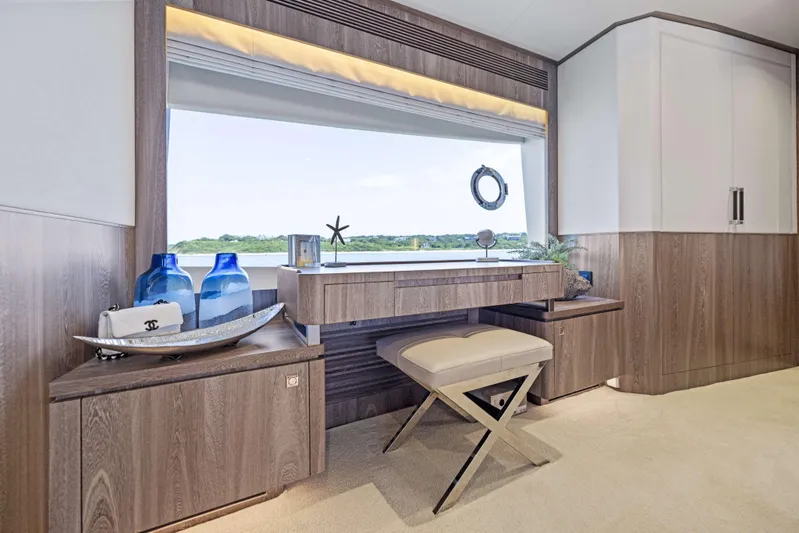 Rock Stars Yacht Photos Pics 