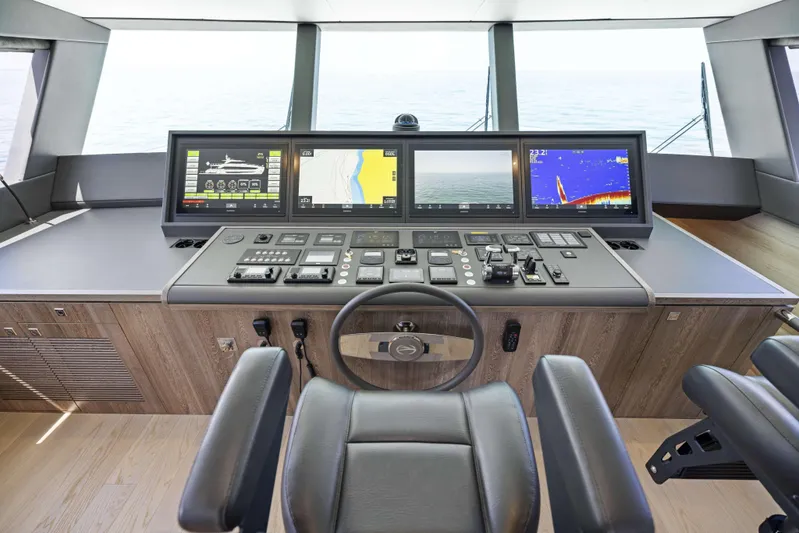 Rock Stars Yacht Photos Pics 