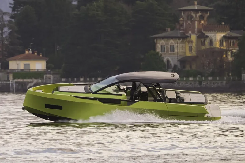  Yacht Photos Pics DYachts - Blu Martin Walk Around 46