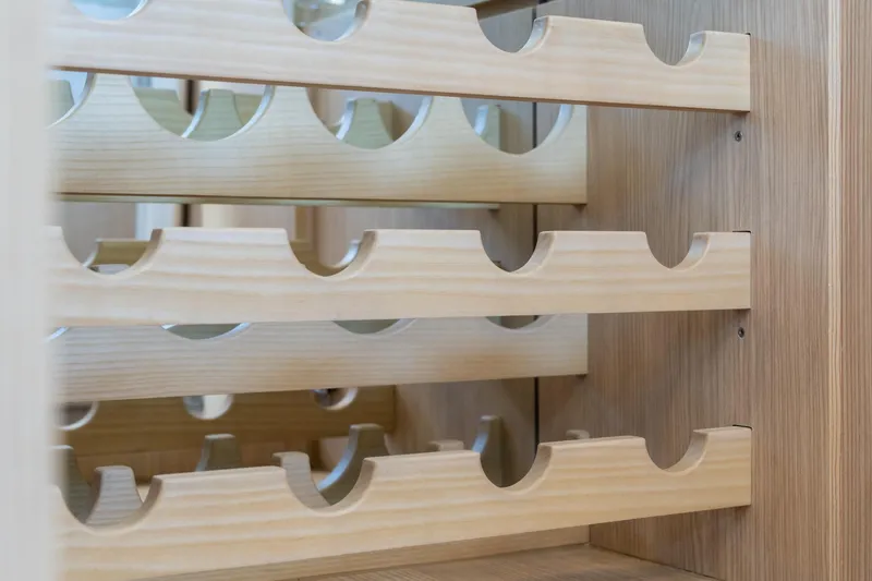 Aquila 42 Yacht Photos Pics 